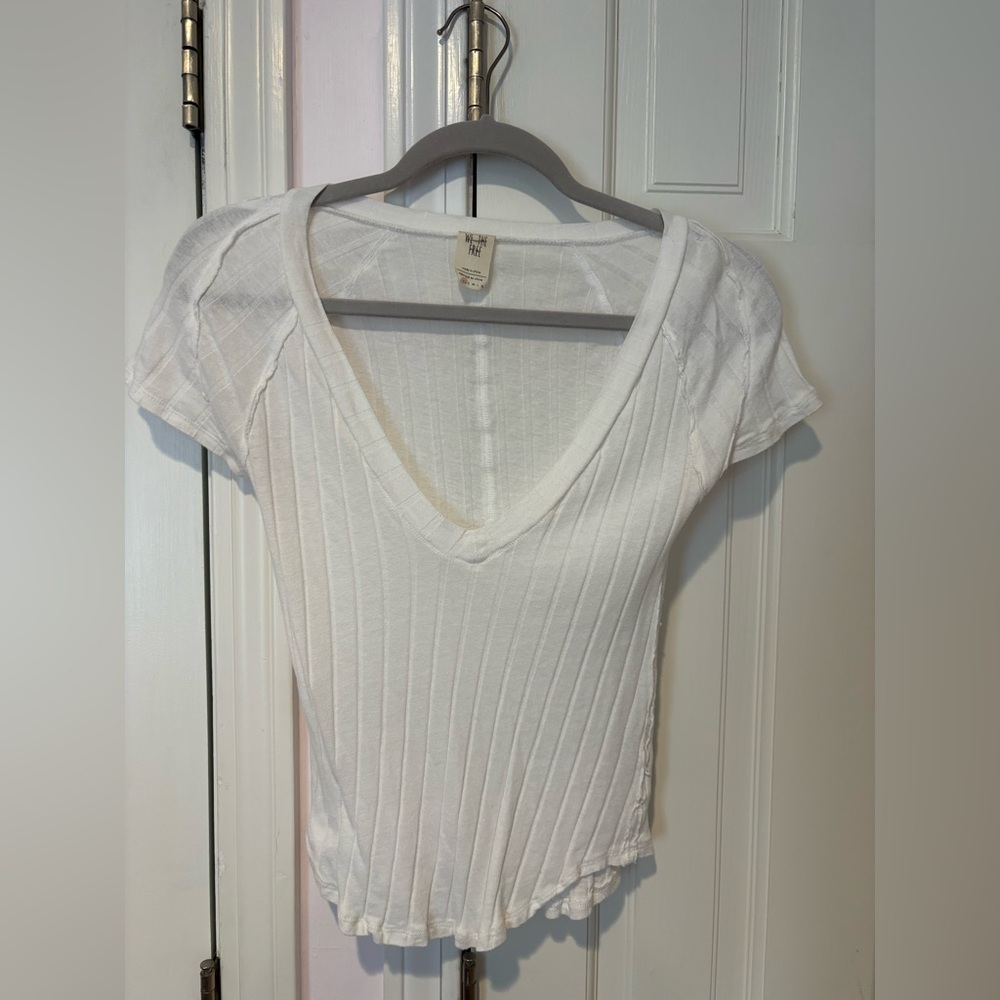 We The Free White Ribbed V-Neck Short Sleeve Top